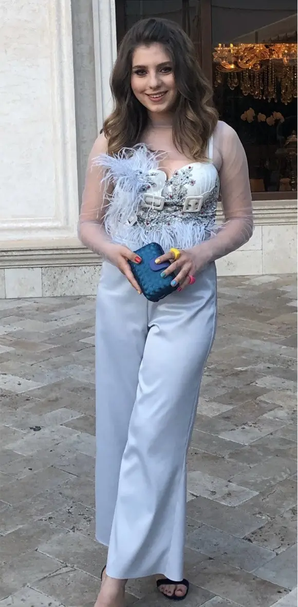 Andreea înainte de transformare